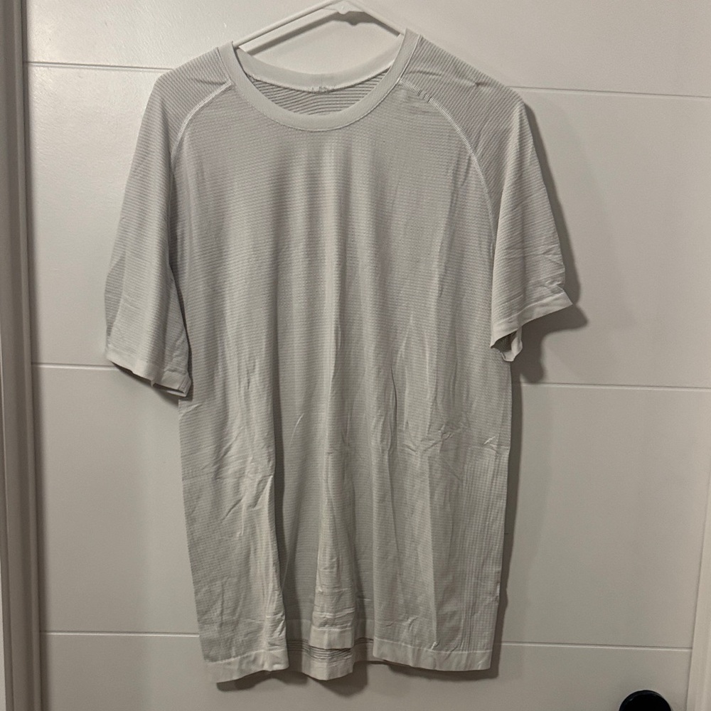 Men’s Lulu Lemon Metal Vent Tech Short Sleeve Shirt